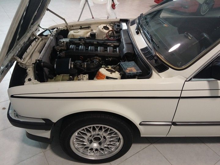 BMW E30 M52 swap