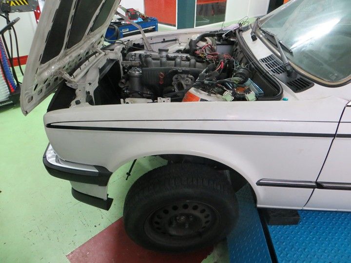 BMW E30 PRE swap M52