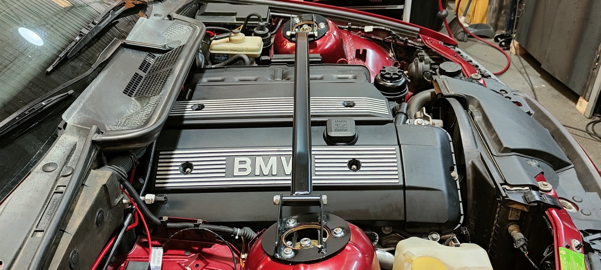 BMW E36 swap M54B30