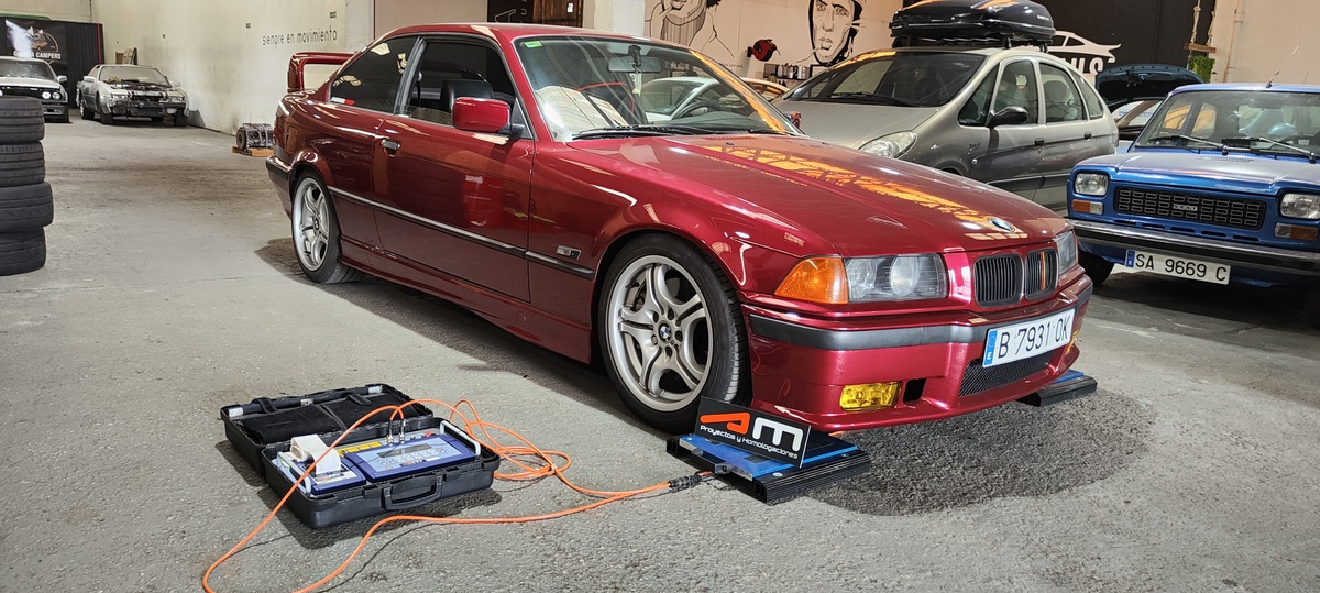 BMW E36 swap M54B30