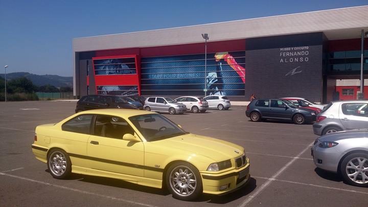 bmw m3 e36 museo circuito fernado alonso