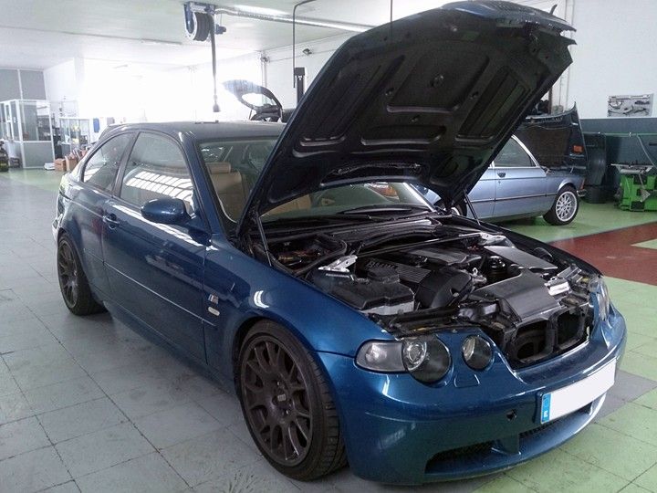 BMW 330ti E46 compact swap M54