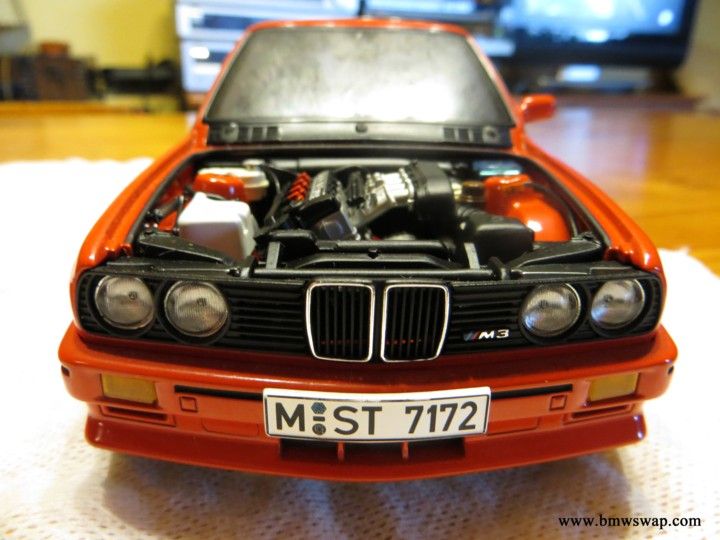 M3 e30 escala 1/18 motor S14