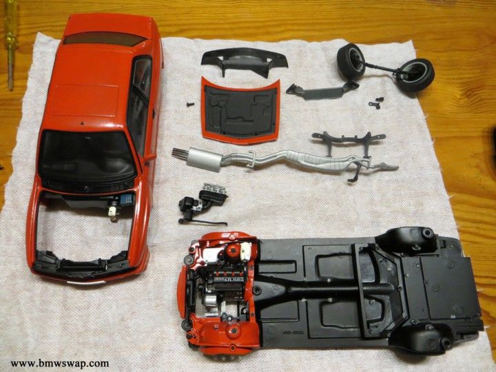 Maqueta autoart M3 e30 desmontada