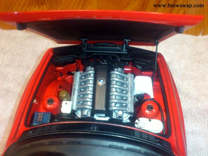 M3 e30 autoart 1:18 swap motor  V12