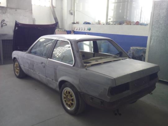 323i e30