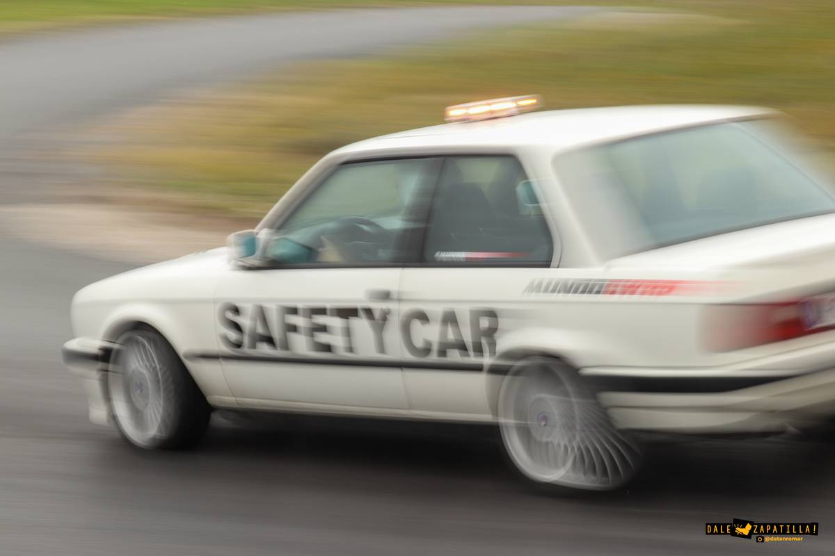 BMW E30 V8 swap safety car