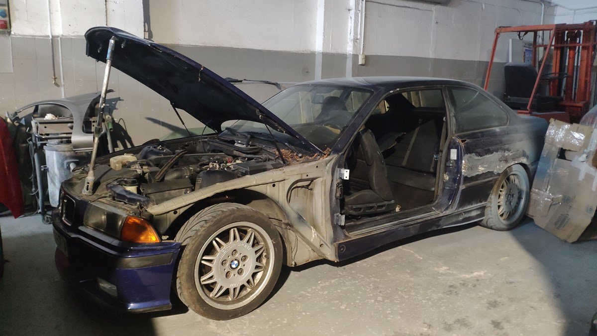 restauracion BMW 328i E36 M52