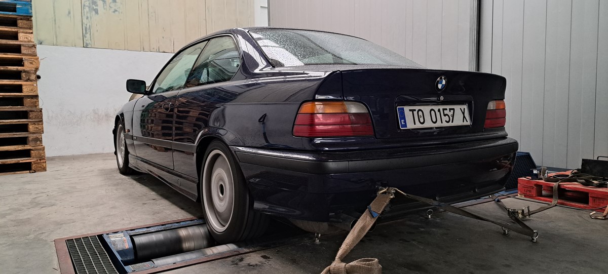 restauracion BMW 328i E36 M52